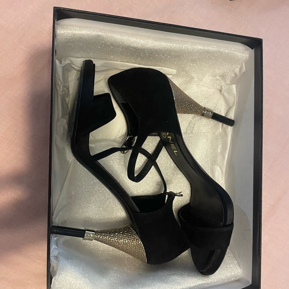 16b CHANEL Black Suede CC Logo Gold Heel Platform Sandals - Picture 2 of 10